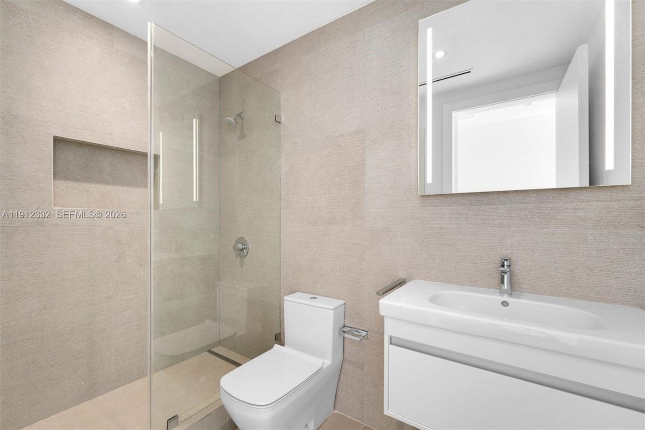 6103 Aqua Ave, Unit 504, Miami Beach, FL 33141 Photo