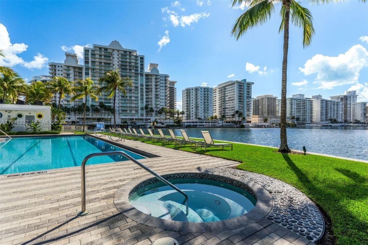 6103 Aqua Ave, Unit 504, Miami Beach, FL 33141 Photo
