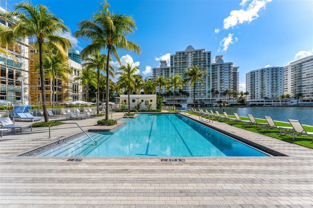 6103 Aqua Ave, Unit 504, Miami Beach, FL 33141 Photo
