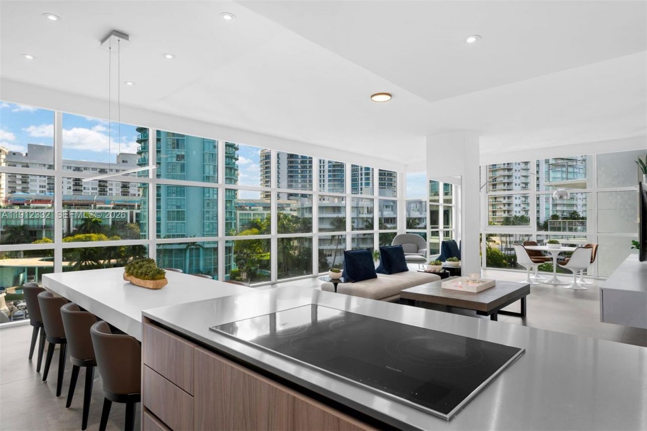 6103 Aqua Ave, Unit 504, Miami Beach, FL 33141 Photo