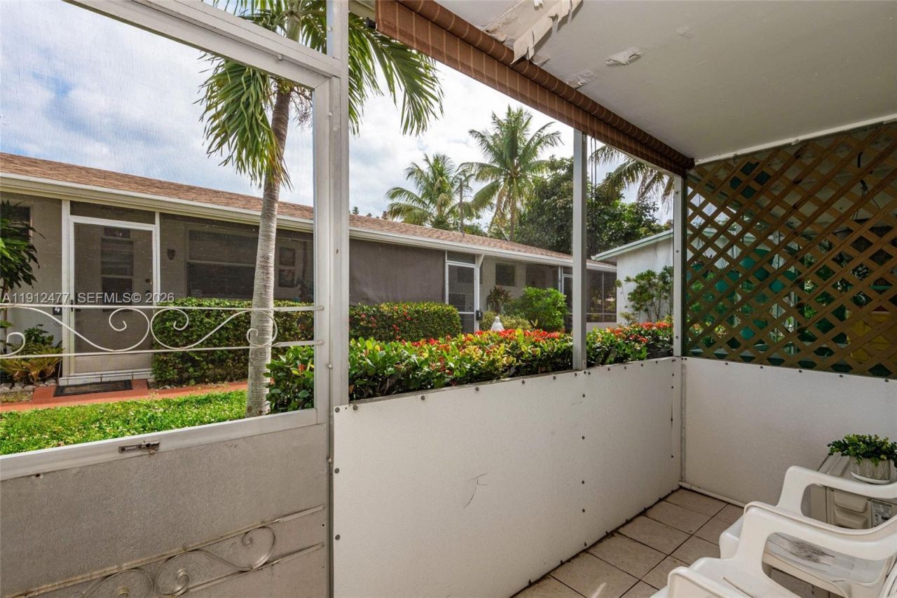 2524 Hayes St, Unit 9, Hollywood, FL 33020 Photo