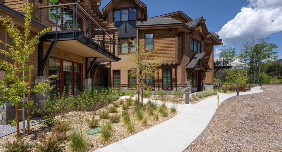46 Beach Club Drive, Unit 905, Stateline, NV 89449 Photo