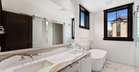 46 Beach Club Drive, Unit 905, Stateline, NV 89449 Photo