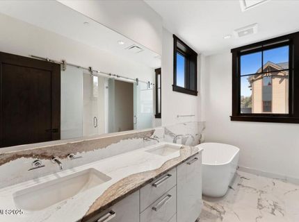 46 Beach Club Drive, Unit 905, Stateline, NV 89449 Photo