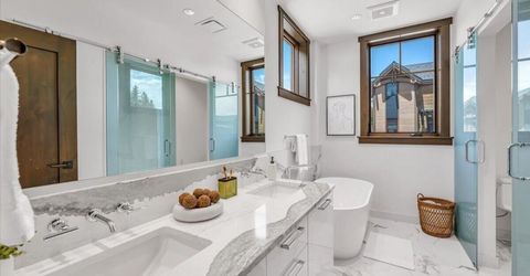 46 Beach Club Drive, Unit 905, Stateline, NV 89449 Photo