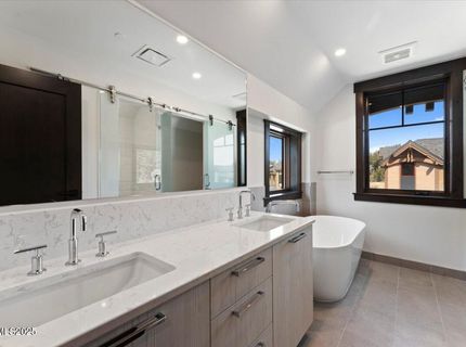 46 Beach Club Drive, Unit 905, Stateline, NV 89449 Photo