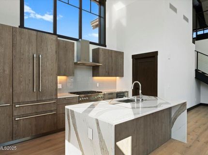 46 Beach Club Drive, Unit 905, Stateline, NV 89449 Photo