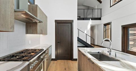 46 Beach Club Drive, Unit 905, Stateline, NV 89449 Photo