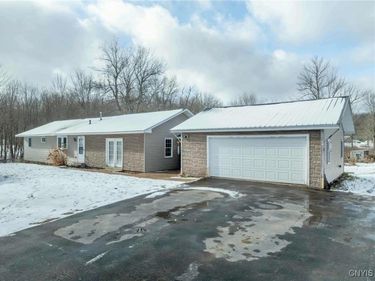 1557 County Route 7, Oswego, NY 13126