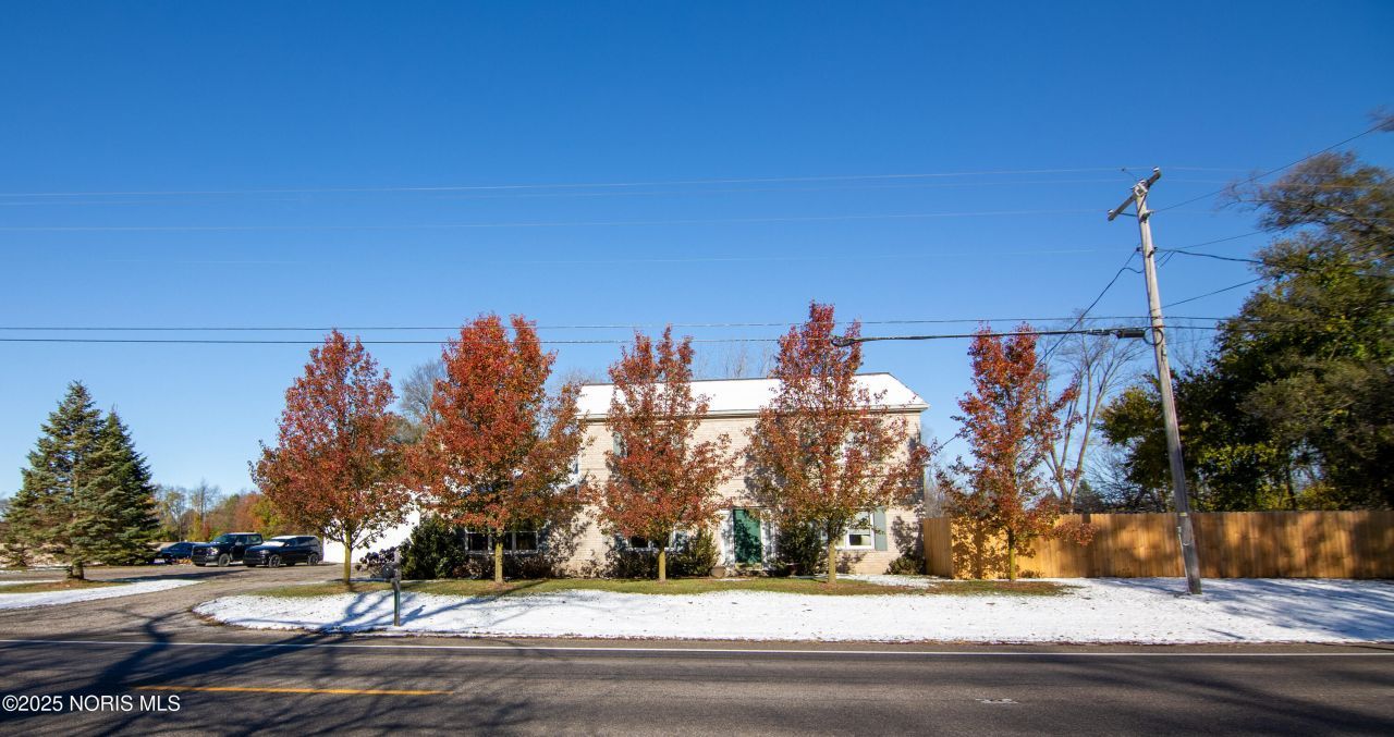 12200 S River Road, Grand Rapids, OH 43522 Main Photo