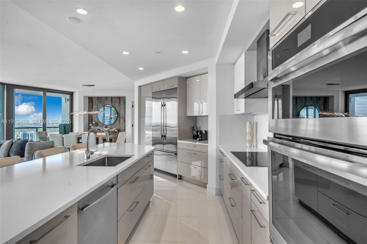 100 E Las Olas Blvd, Unit 3703, Fort Lauderdale, FL 33301 Photo