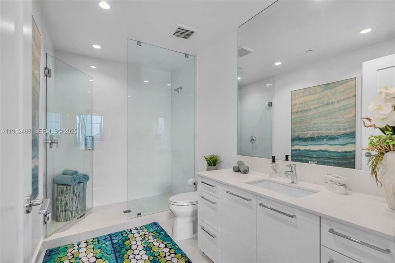 100 E Las Olas Blvd, Unit 3703, Fort Lauderdale, FL 33301 Photo