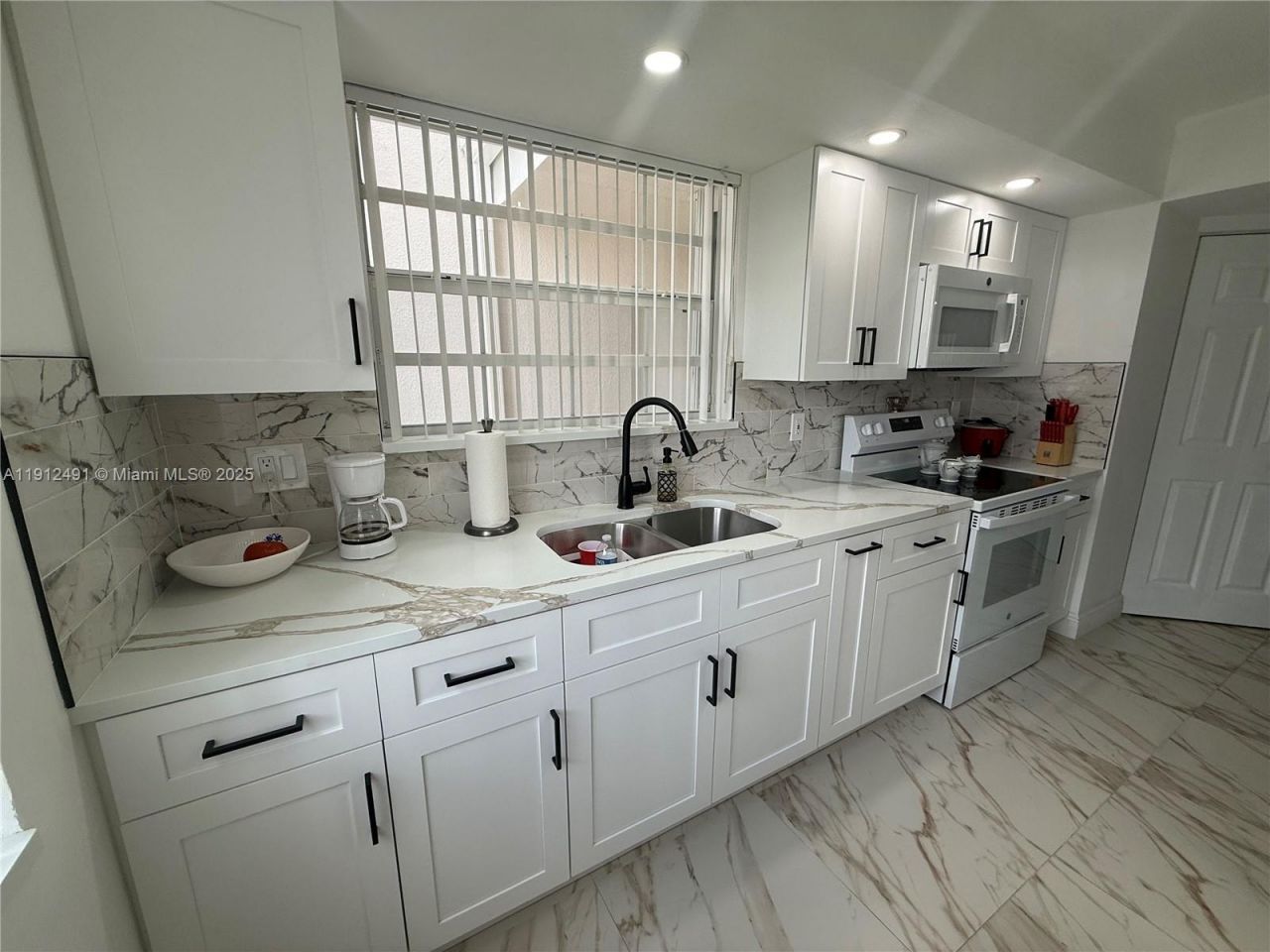 2203 SE 27th Dr, Unit 102-A, Homestead, FL 33035 Photo