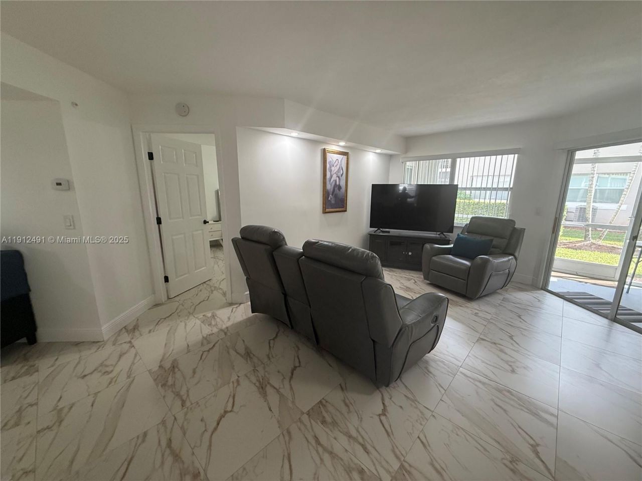 2203 SE 27th Dr, Unit 102-A, Homestead, FL 33035 Photo