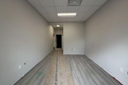 8476 Dorchester Road photo 4