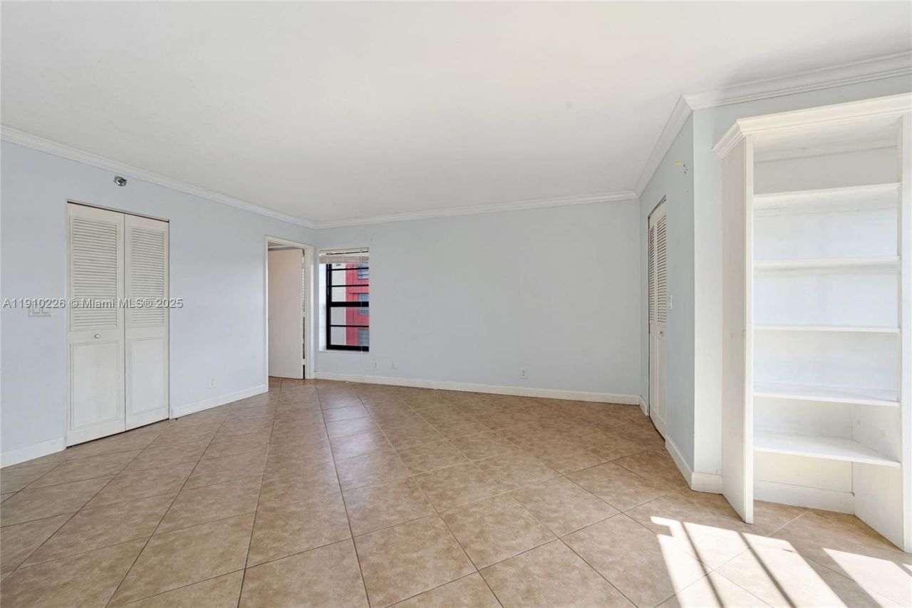 2206 S Cypress Bend Dr, Unit 801, Pompano Beach, FL 33069 Photo