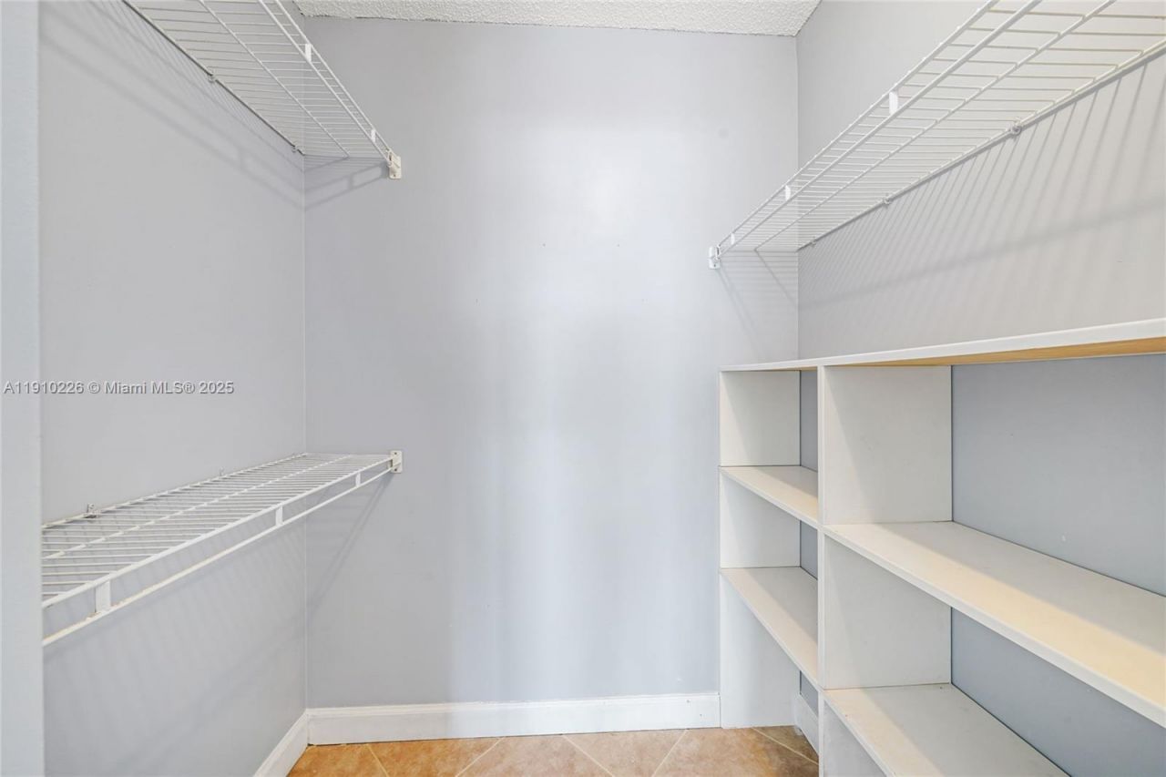 2206 S Cypress Bend Dr, Unit 801, Pompano Beach, FL 33069 Photo