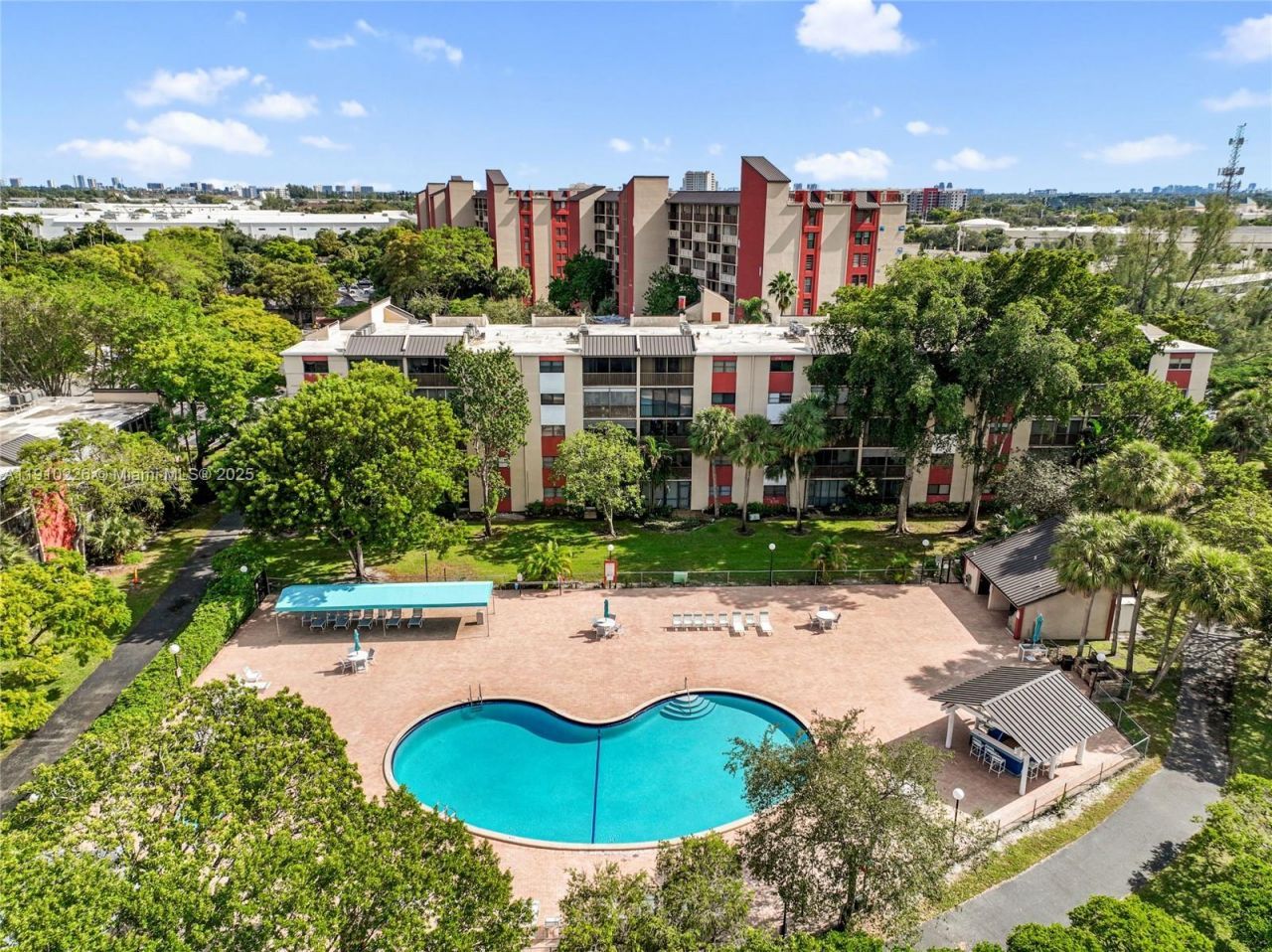 2206 S Cypress Bend Dr, Unit 801, Pompano Beach, FL 33069 Photo