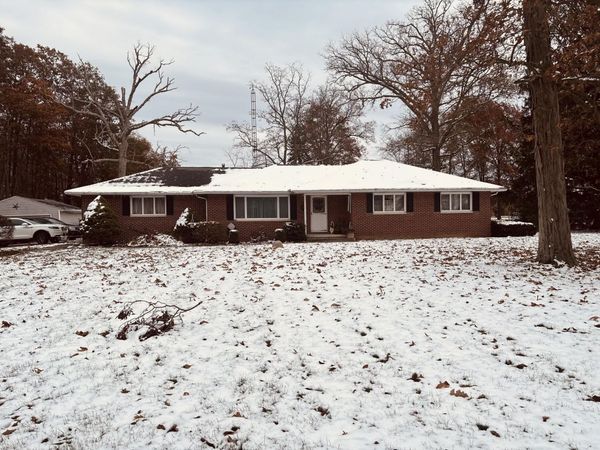 15644 Bay Road, Wapakoneta, OH 45895