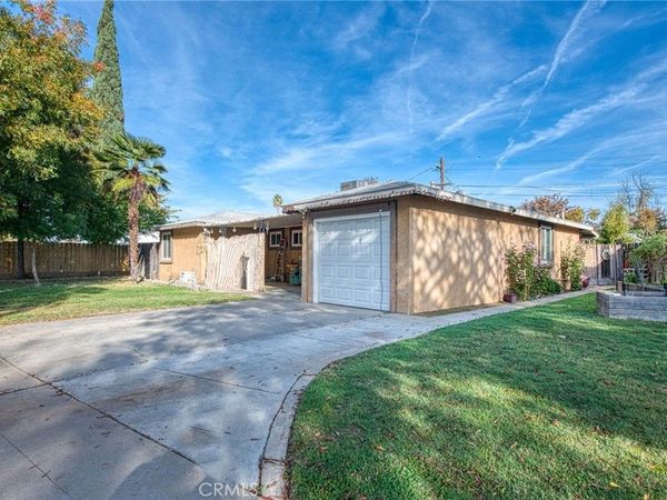 2407 Ashcroft Court, Fresno, CA 93726