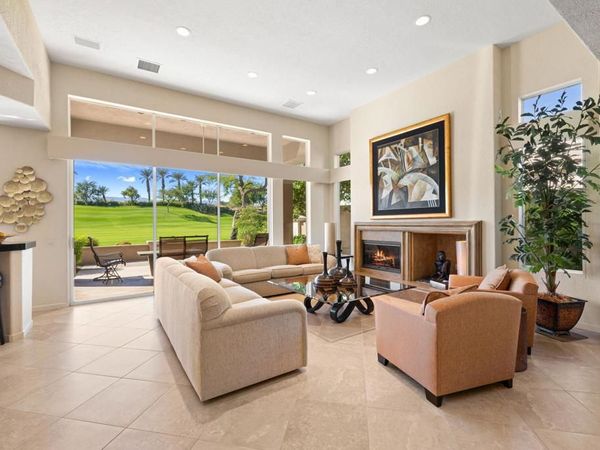 263 Desert Holly Drive, Palm Desert, CA 92211