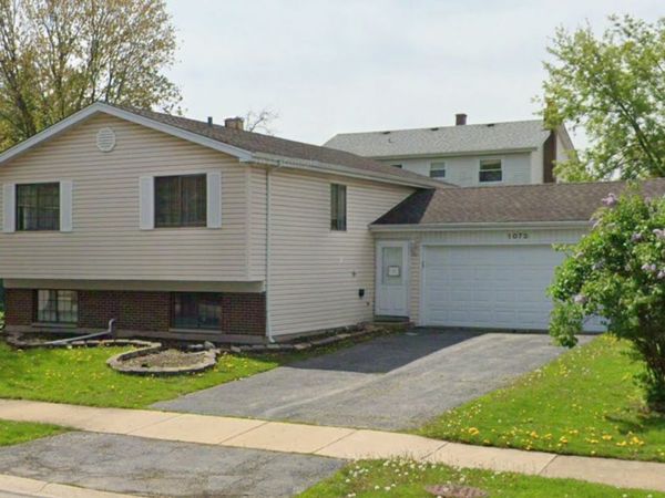 1073 Foxworth Boulevard, Lombard, IL 60148