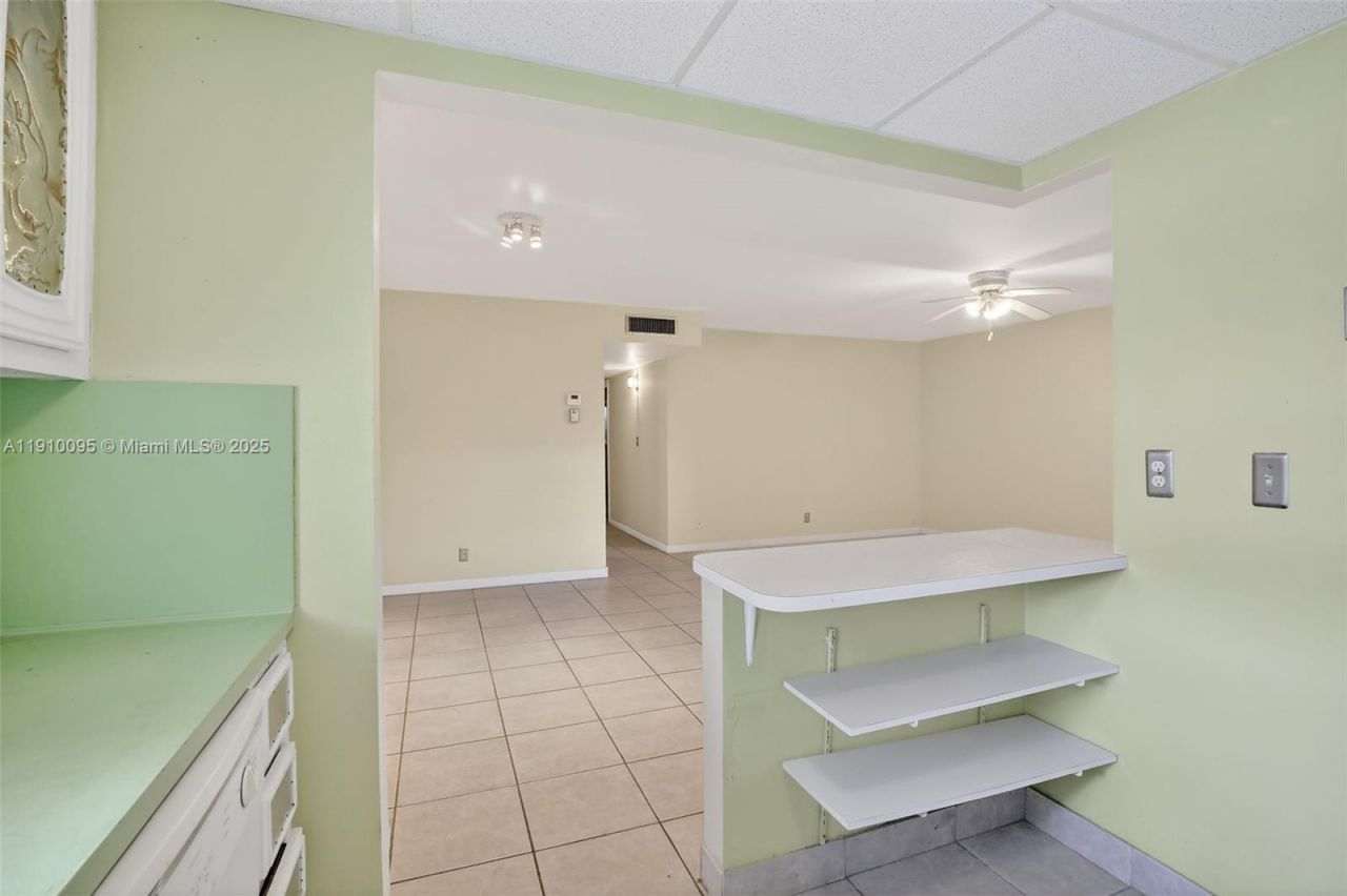 5300 Washington St, Unit T218, Hollywood, FL 33021 Photo