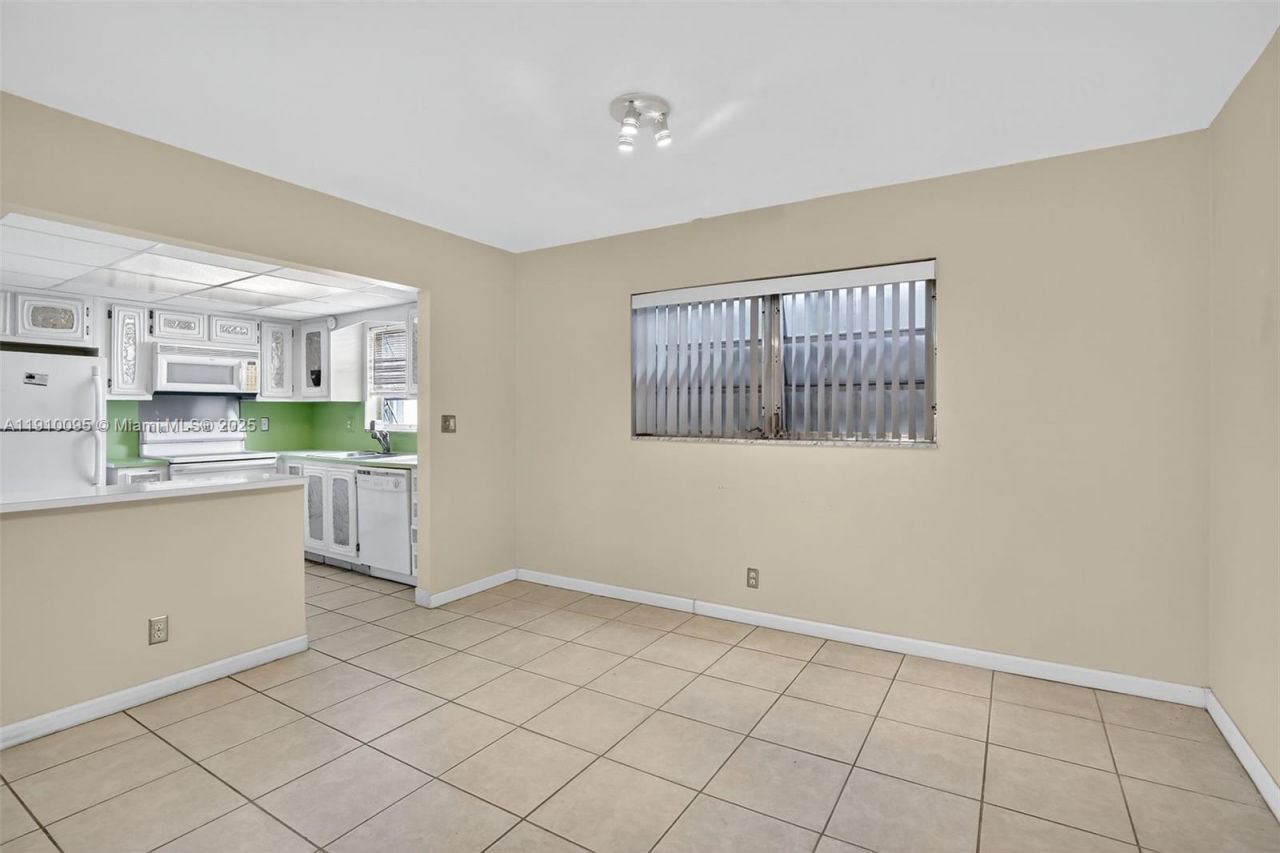 5300 Washington St, Unit T218, Hollywood, FL 33021 Photo