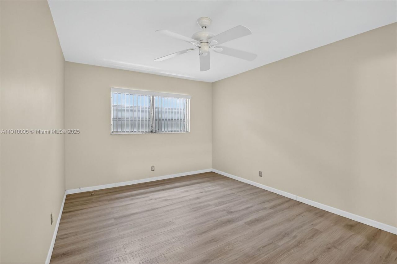 5300 Washington St, Unit T218, Hollywood, FL 33021 Photo