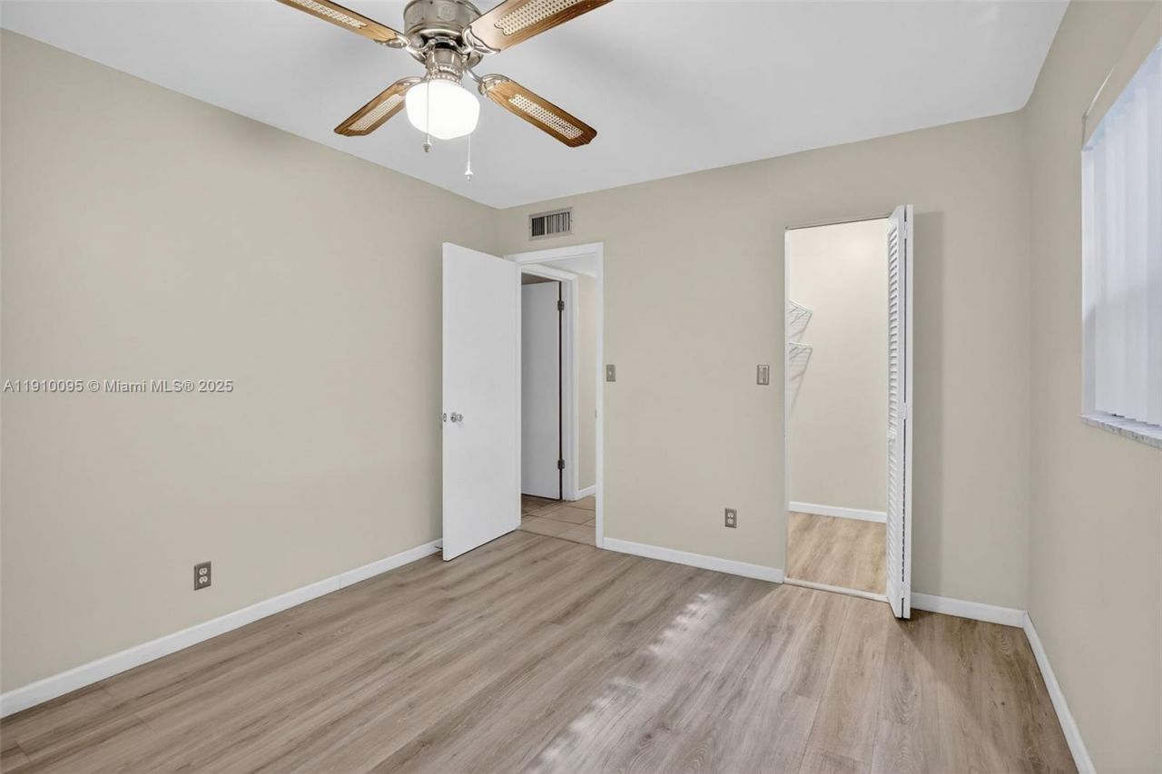 5300 Washington St, Unit T218, Hollywood, FL 33021 Photo