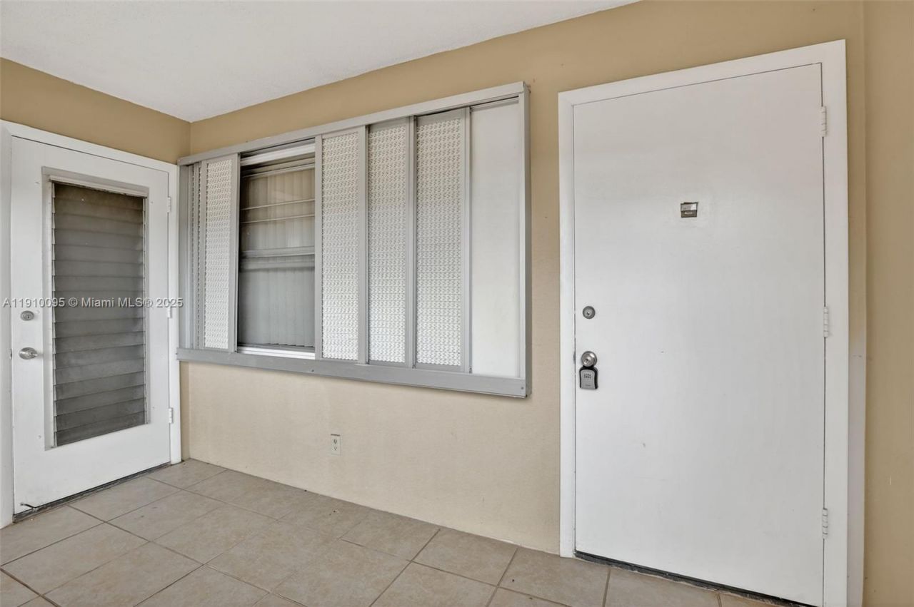 5300 Washington St, Unit T218, Hollywood, FL 33021 Photo