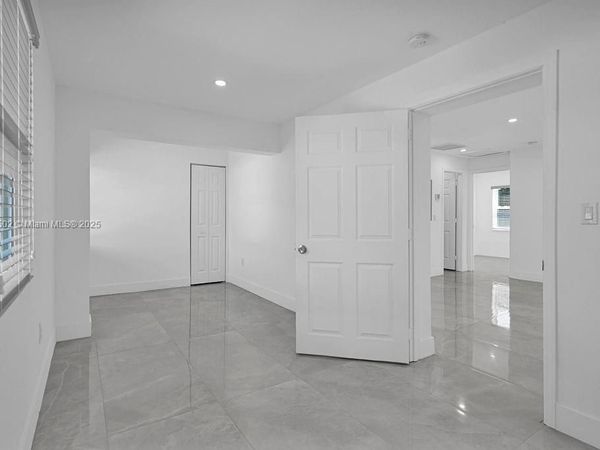 17961 NW 2nd Pl, Miami Gardens, FL 33169