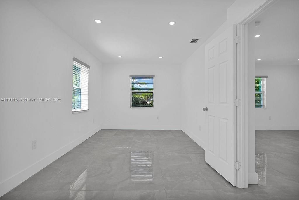 17961 NW 2nd Pl, Miami Gardens, FL 33169 Photo