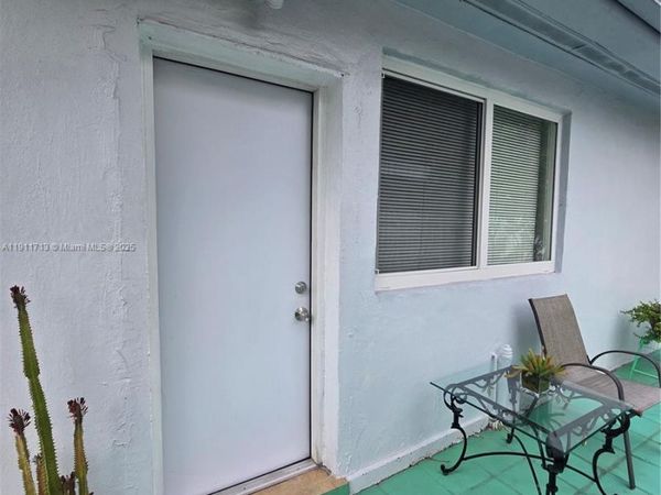 445 NW 125th St, Unit 2, North Miami, FL 33168