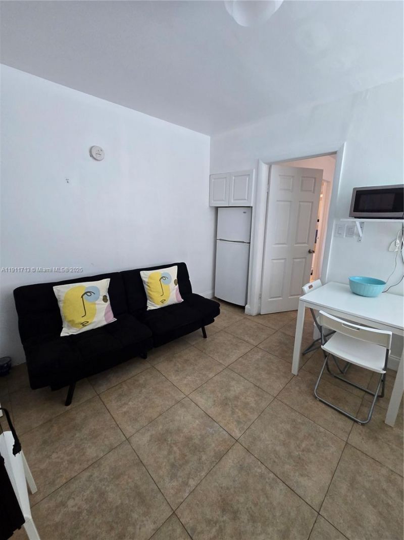 445 NW 125th St, Unit 2, North Miami, FL 33168 Photo