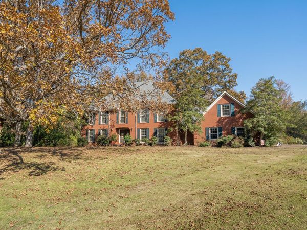 4402 Dove, Corinth, MS 38834