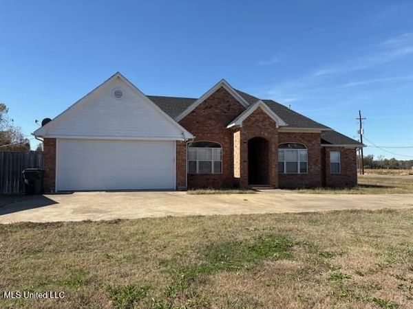 2502 Murphree Drive, Greenwood, MS 38930