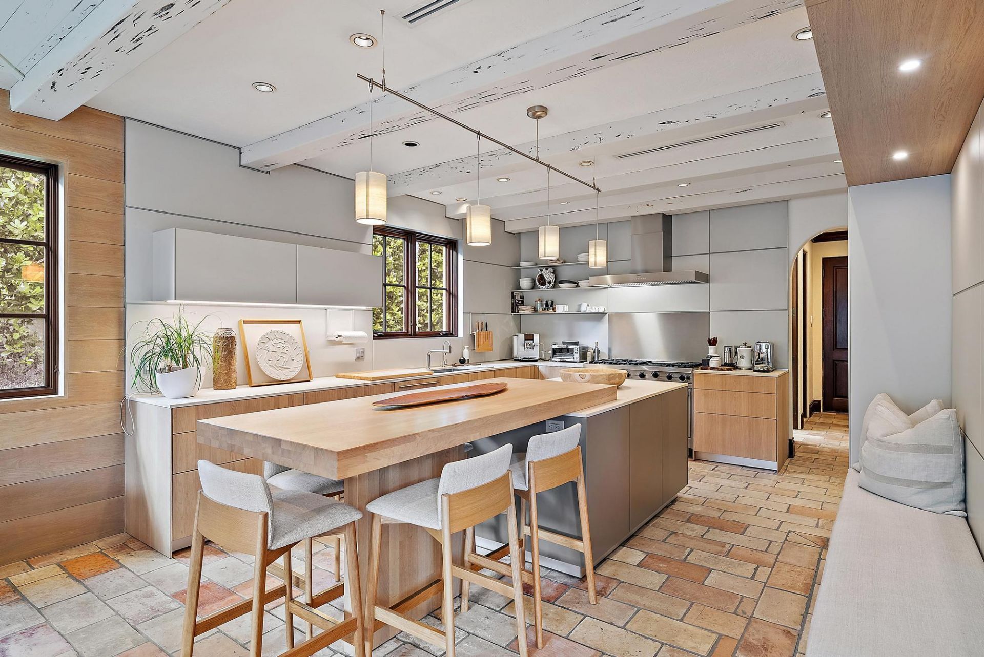 234 Ridgeview Drive, Palm Beach, FL 33480 Photo