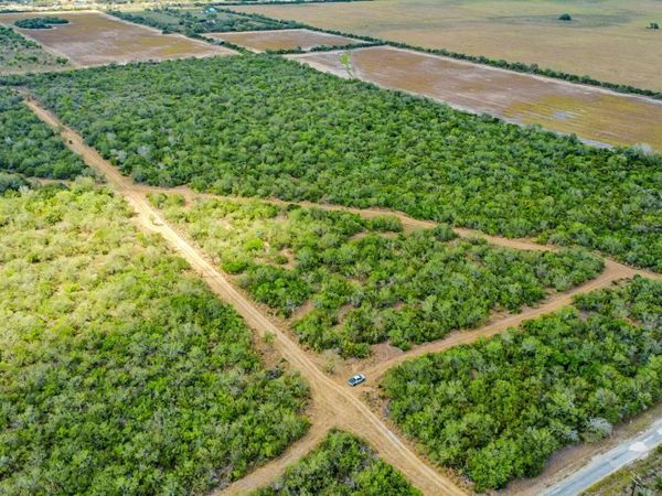 1121 County Road 481, Alice, TX 78332