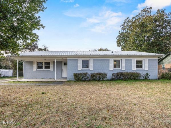 26 Stoney Road, Castle Hayne, NC 28429