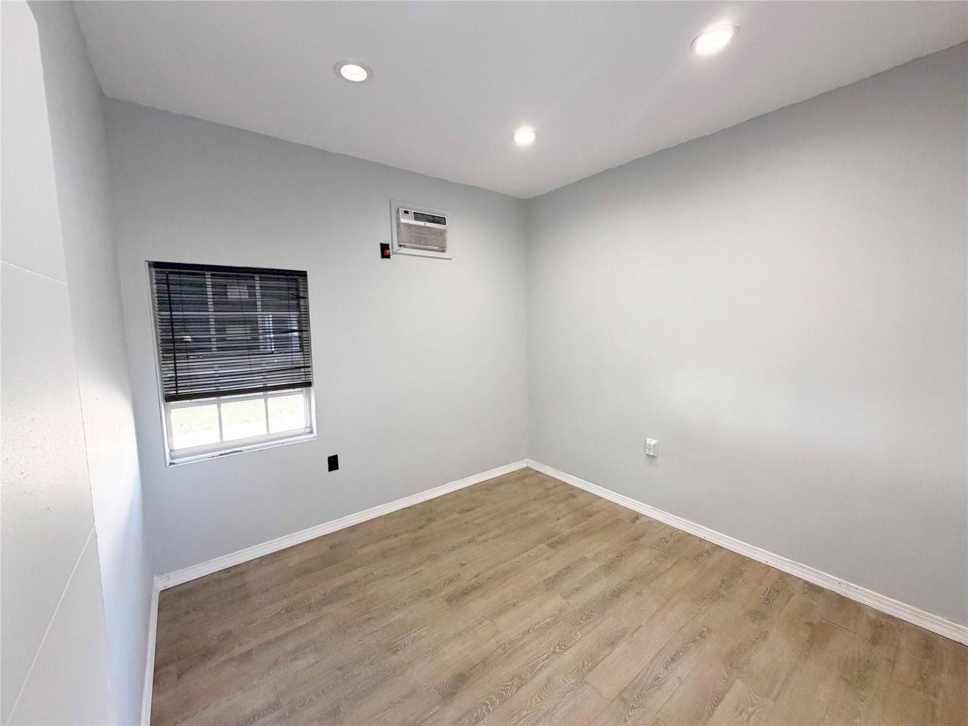 3000 N 22nd Avenue, Hollywood, FL 33020 Photo