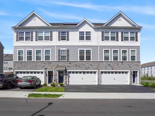 35 SISTERS FARMSTEAD DRIVE, MOUNT LAUREL, NJ 08054