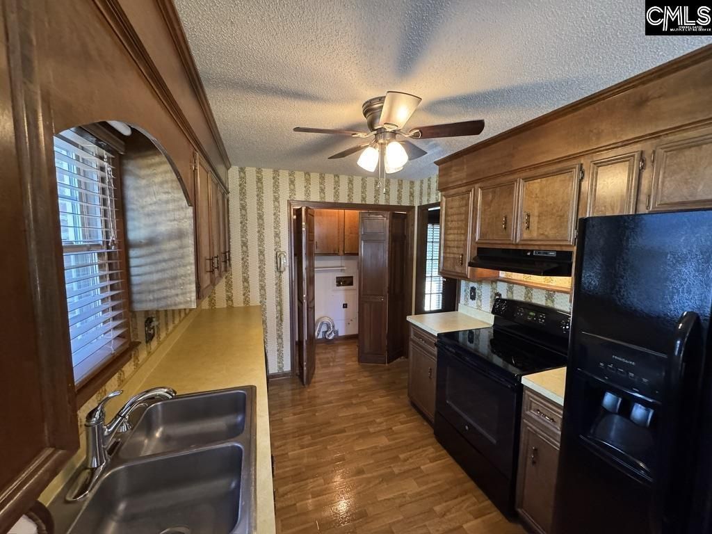 600 Rockwood Road Photo 9