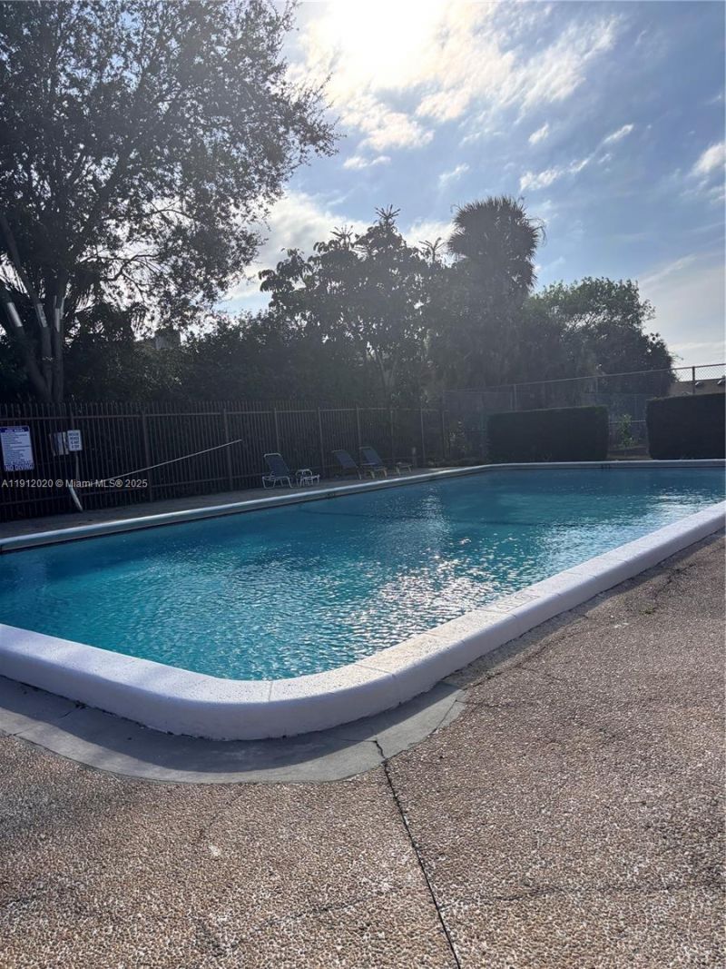 19 Matador Ln, Unit 6-22, Davie, FL 33324 Photo