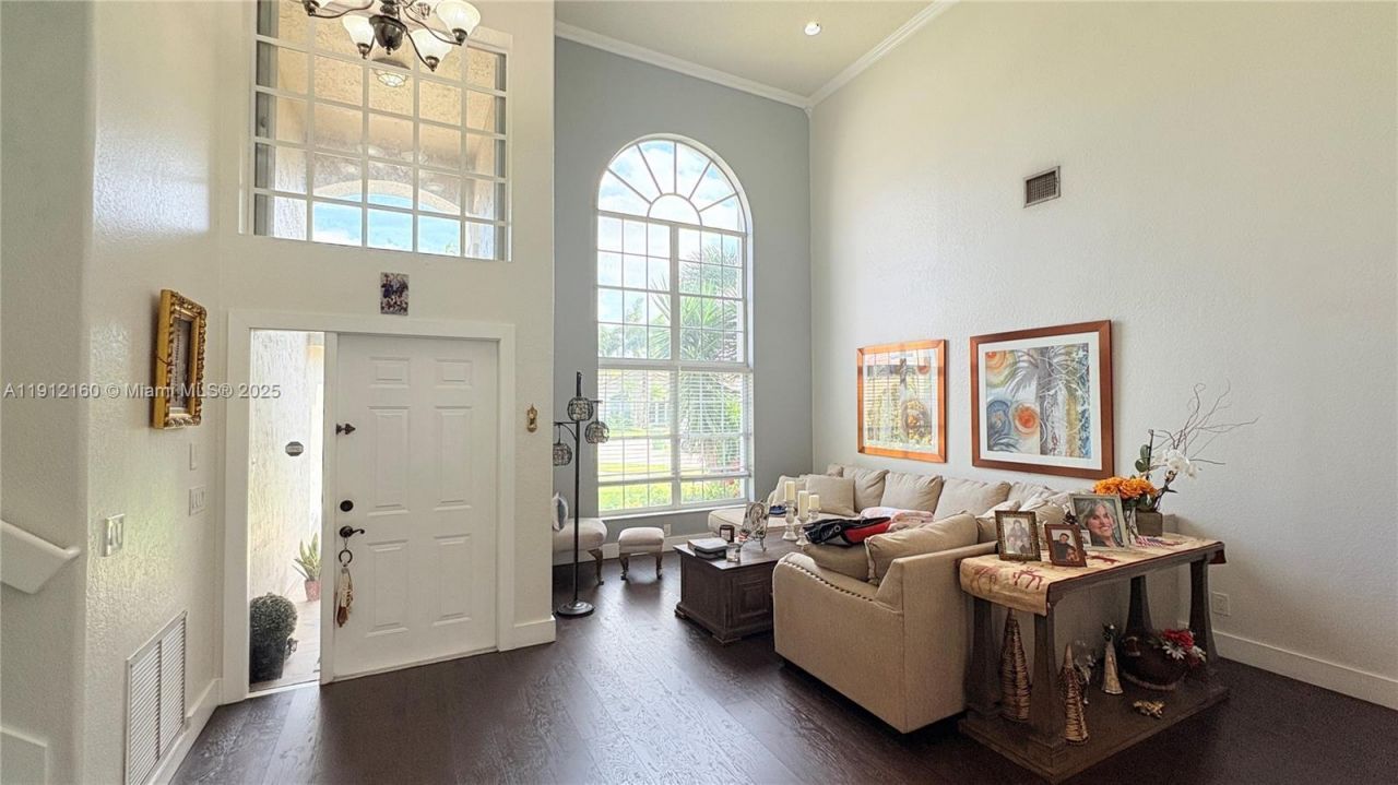 1002 NW 182nd Way, Pembroke Pines, FL 33029 Photo