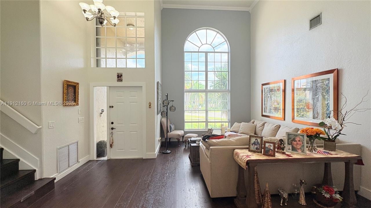 1002 NW 182nd Way, Pembroke Pines, FL 33029 Photo