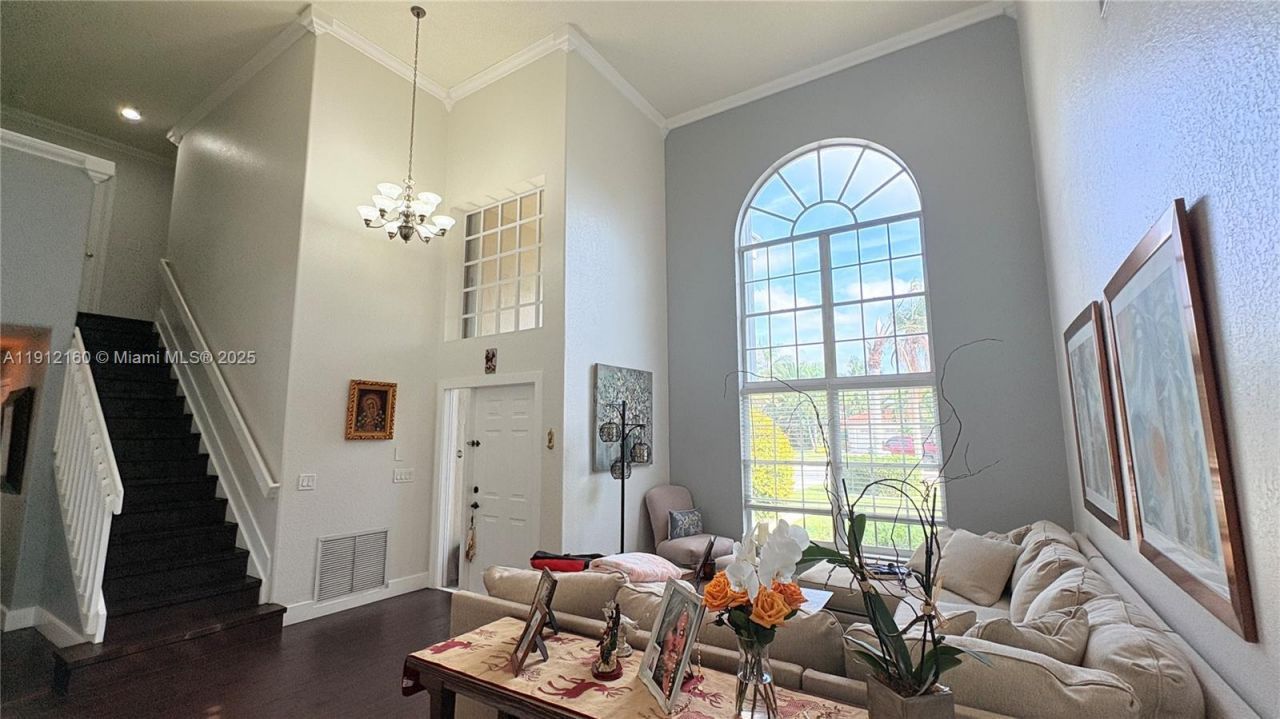 1002 NW 182nd Way, Pembroke Pines, FL 33029 Photo