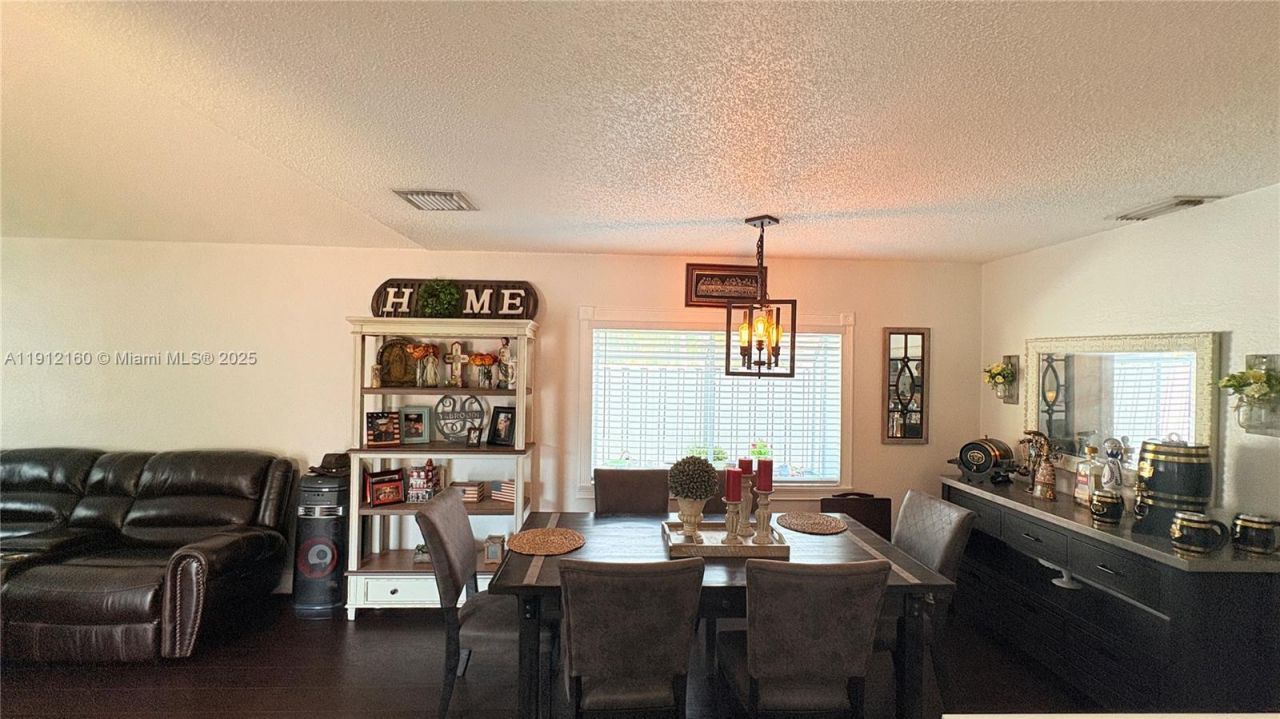 1002 NW 182nd Way, Pembroke Pines, FL 33029 Photo