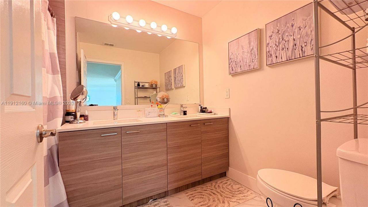 1002 NW 182nd Way, Pembroke Pines, FL 33029 Photo