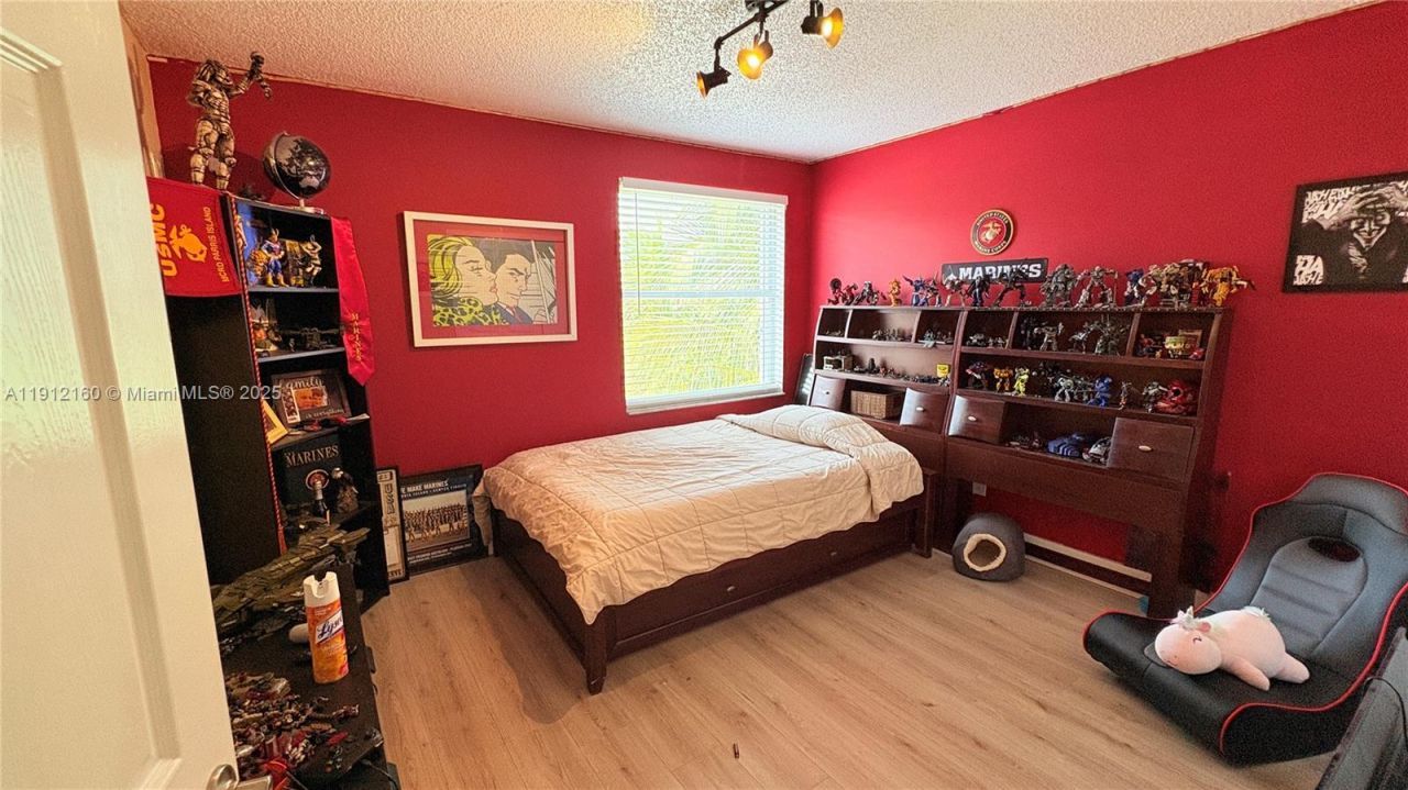 1002 NW 182nd Way, Pembroke Pines, FL 33029 Photo